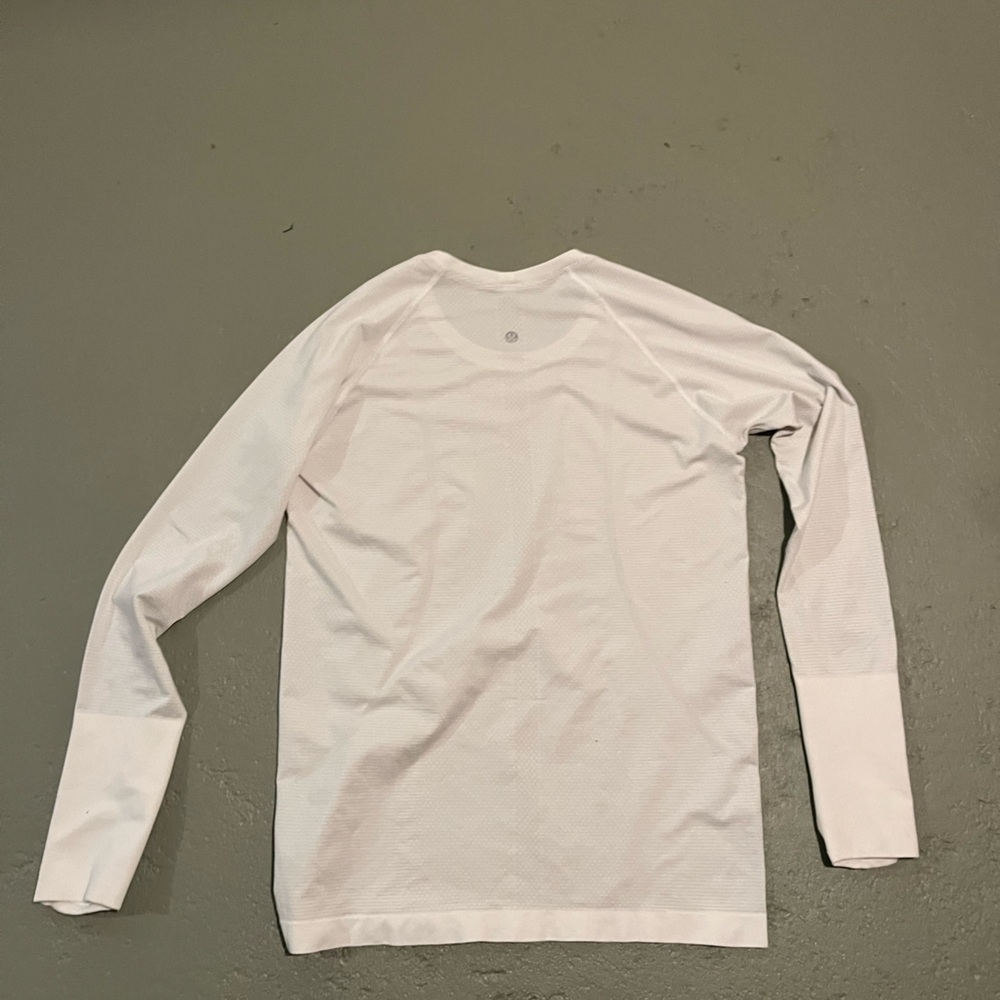 White Long-Sleeve Performance Tee Lulu lemon